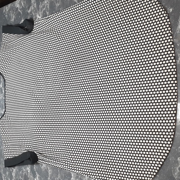 Patterned Top - Picture 3 of 5